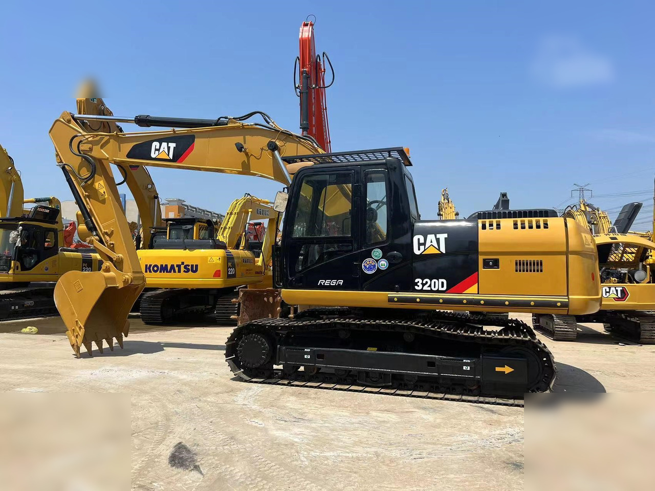 CATERPILLAR 320D - Excavadora de cadenas: foto 1 CATERPILLAR 320D - Excavadora de cadenas: foto 1