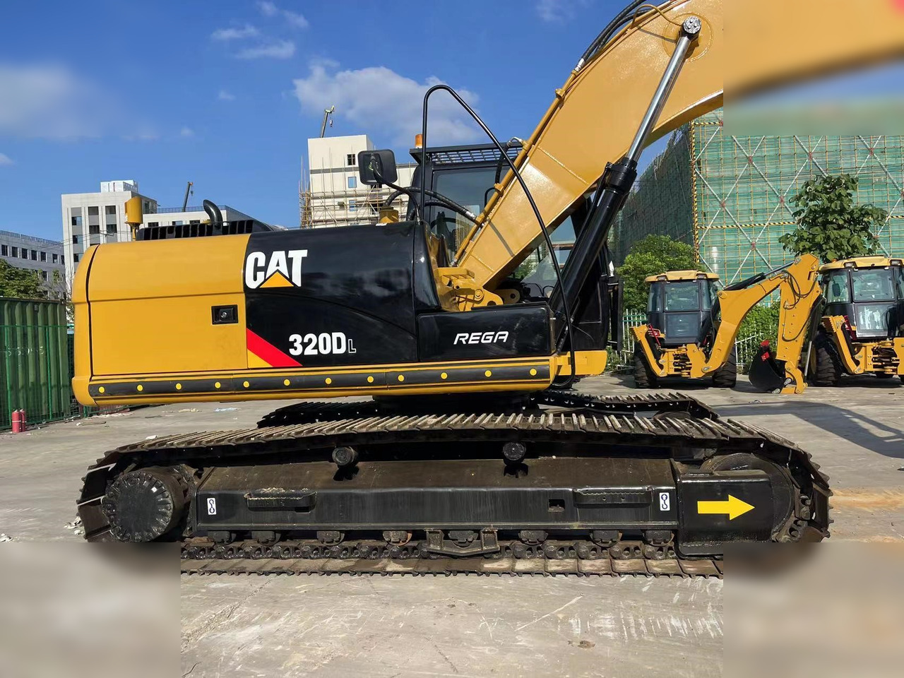 CATERPILLAR 320DL - Excavadora de cadenas: foto 3 CATERPILLAR 320DL - Excavadora de cadenas: foto 3