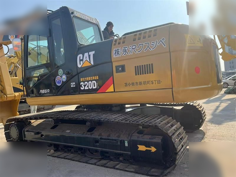 CATERPILLAR 320DL - Excavadora de cadenas: foto 5 CATERPILLAR 320DL - Excavadora de cadenas: foto 5