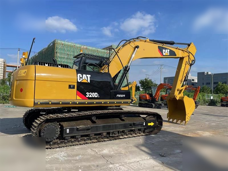 CATERPILLAR 320DL - Excavadora de cadenas: foto 2 CATERPILLAR 320DL - Excavadora de cadenas: foto 2