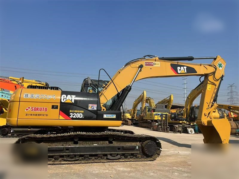 CATERPILLAR 320DL - Excavadora de cadenas: foto 3 CATERPILLAR 320DL - Excavadora de cadenas: foto 3