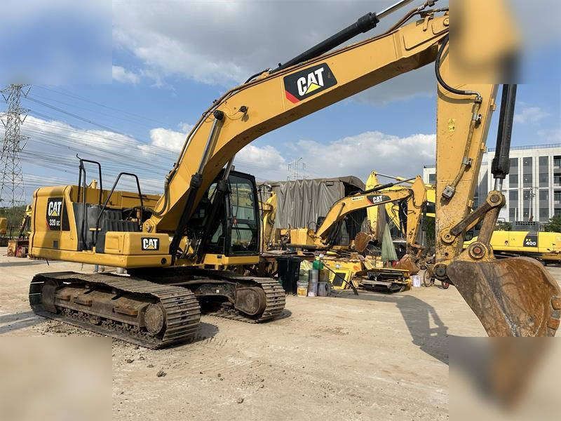 CATERPILLAR 320GC - Excavadora de cadenas: foto 5 CATERPILLAR 320GC - Excavadora de cadenas: foto 5