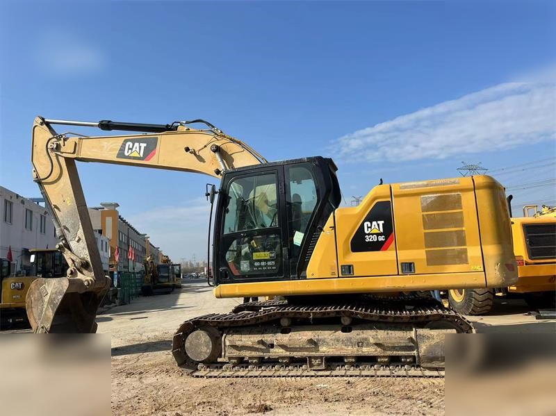 CATERPILLAR 320GC - Excavadora de cadenas: foto 1 CATERPILLAR 320GC - Excavadora de cadenas: foto 1