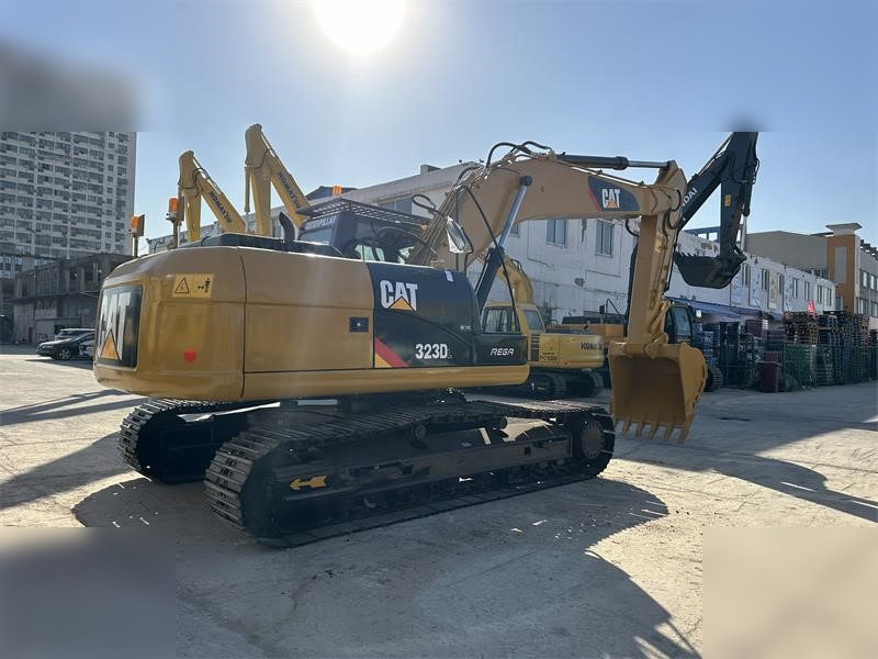 CATERPILLAR 323D - Excavadora de cadenas: foto 4 CATERPILLAR 323D - Excavadora de cadenas: foto 4