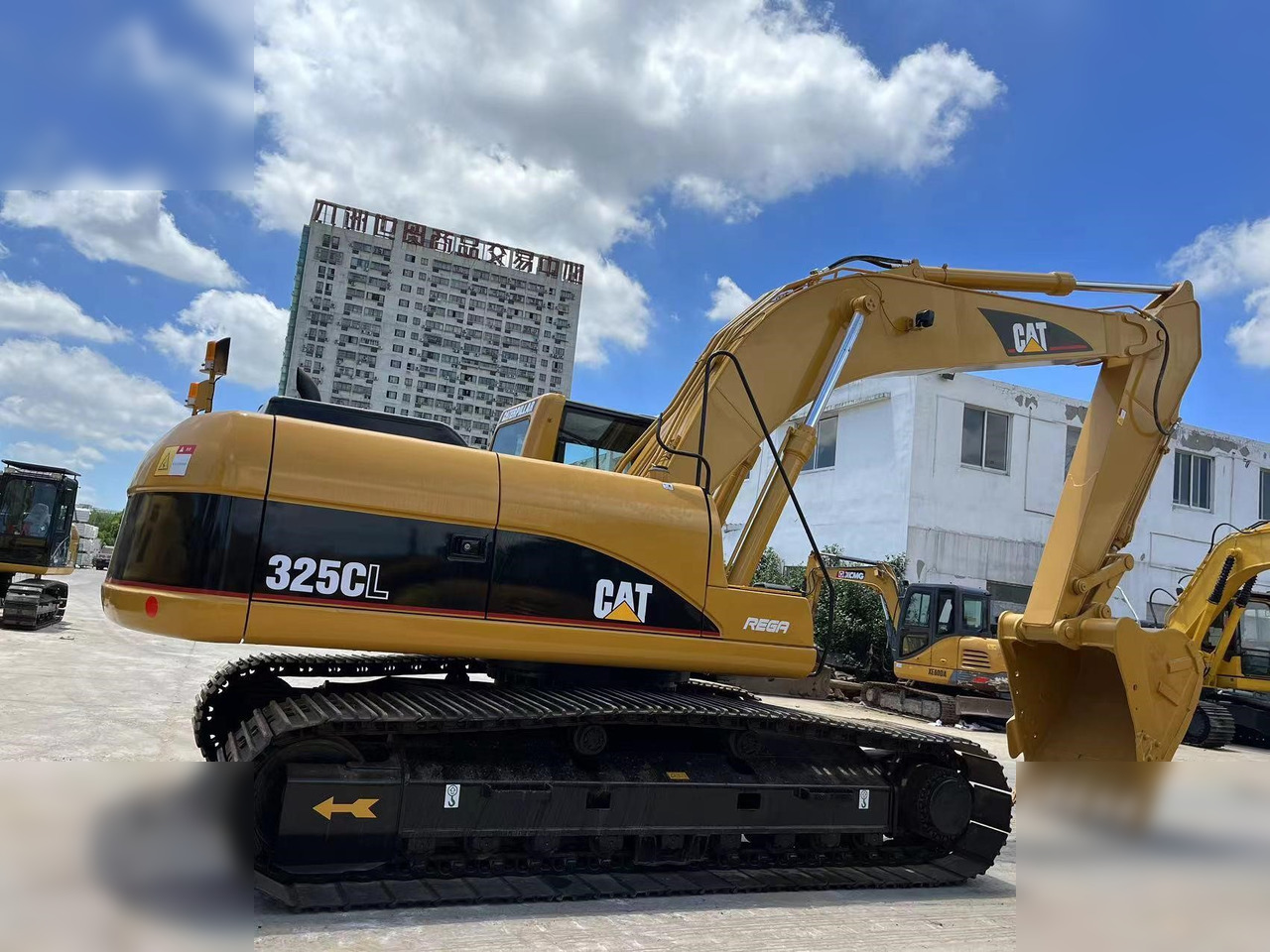 CATERPILLAR 325CL - Excavadora de cadenas: foto 2 CATERPILLAR 325CL - Excavadora de cadenas: foto 2