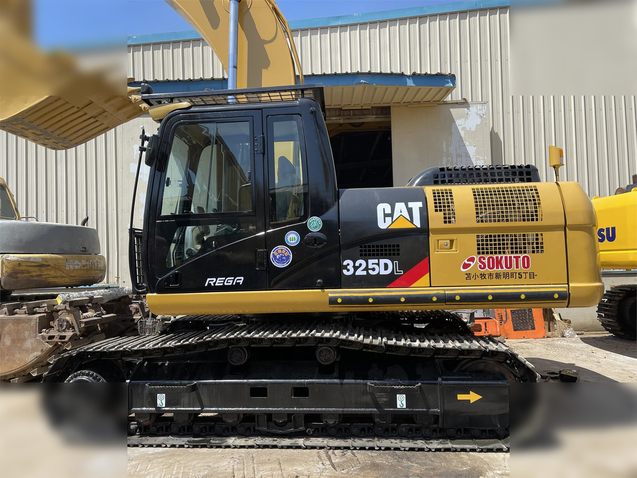 CATERPILLAR 325DL - Excavadora de cadenas: foto 1 CATERPILLAR 325DL - Excavadora de cadenas: foto 1