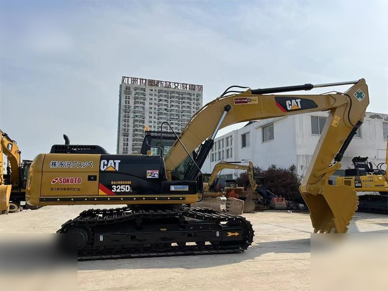 CATERPILLAR 325DL - Excavadora de cadenas: foto 3 CATERPILLAR 325DL - Excavadora de cadenas: foto 3