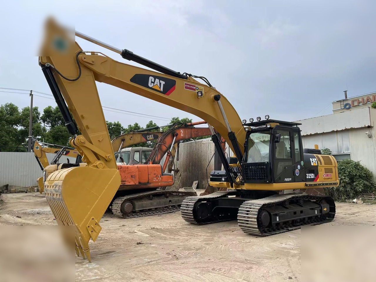CATERPILLAR 325DL - Excavadora de cadenas: foto 2 CATERPILLAR 325DL - Excavadora de cadenas: foto 2