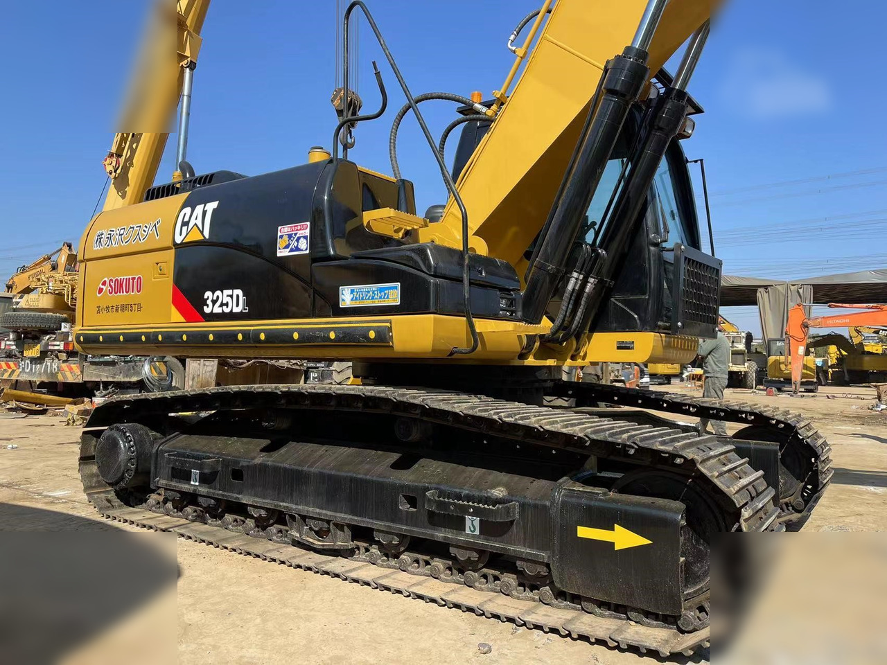 CATERPILLAR 325DL - Excavadora de cadenas: foto 5 CATERPILLAR 325DL - Excavadora de cadenas: foto 5
