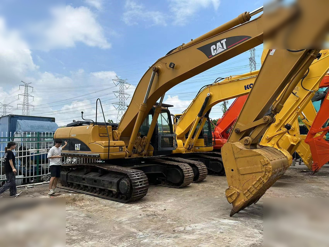 CATERPILLAR 330CL - Excavadora de cadenas: foto 2 CATERPILLAR 330CL - Excavadora de cadenas: foto 2