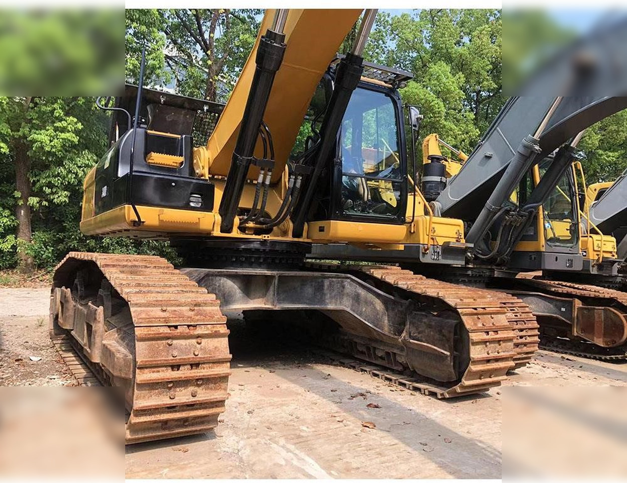 CATERPILLAR 340D2L - Excavadora de cadenas: foto 1 CATERPILLAR 340D2L - Excavadora de cadenas: foto 1