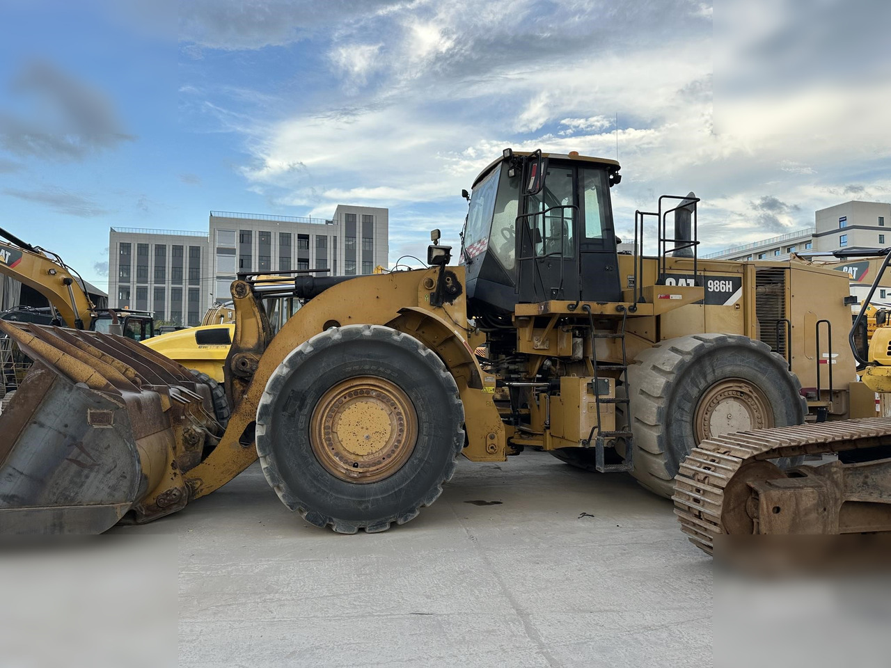 CATERPILLAR 986H - Cargadora de ruedas: foto 2 CATERPILLAR 986H - Cargadora de ruedas: foto 2