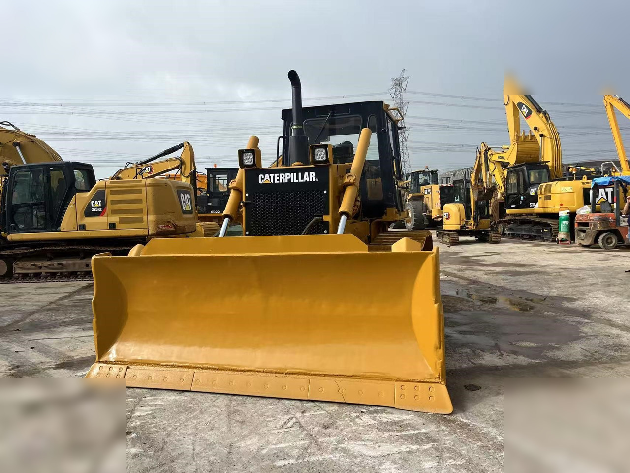 CATERPILLAR D6G - Bulldozer: foto 2 CATERPILLAR D6G - Bulldozer: foto 2