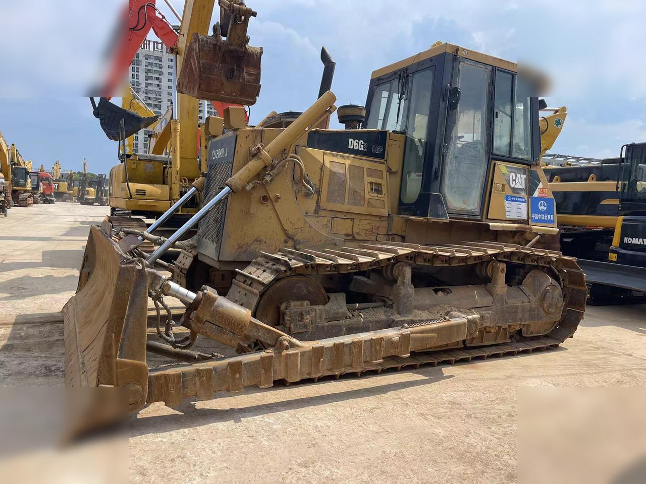 CATERPILLAR D6G - Bulldozer: foto 2 CATERPILLAR D6G - Bulldozer: foto 2
