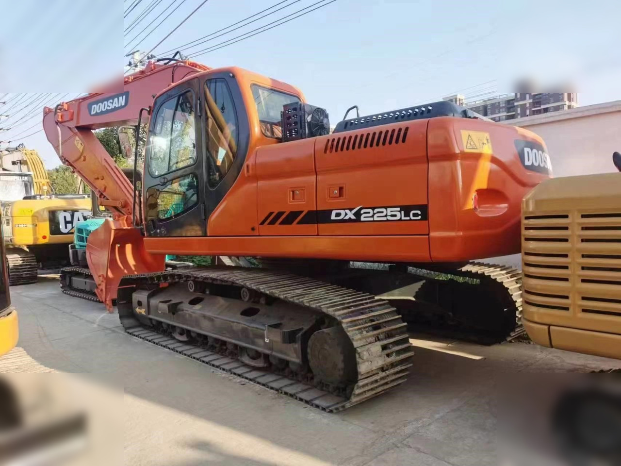 DOOSAN DX225 LC - Excavadora de cadenas: foto 1 DOOSAN DX225 LC - Excavadora de cadenas: foto 1