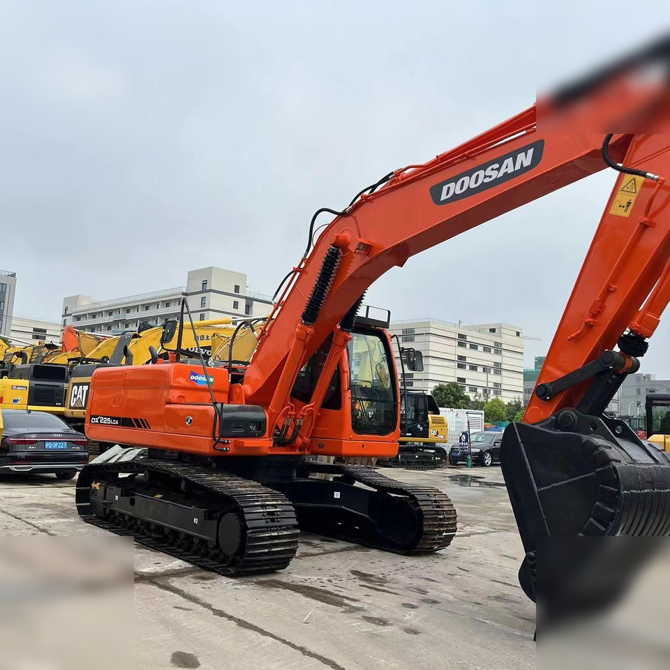 DOOSAN DX225 LCA - Excavadora de cadenas: foto 2 DOOSAN DX225 LCA - Excavadora de cadenas: foto 2