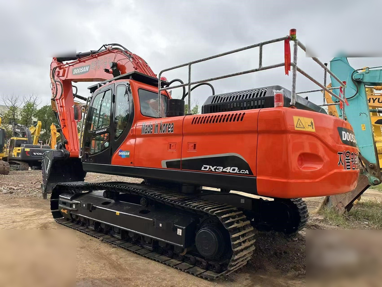 DOOSAN DX340 LCA - Excavadora de cadenas: foto 1 DOOSAN DX340 LCA - Excavadora de cadenas: foto 1