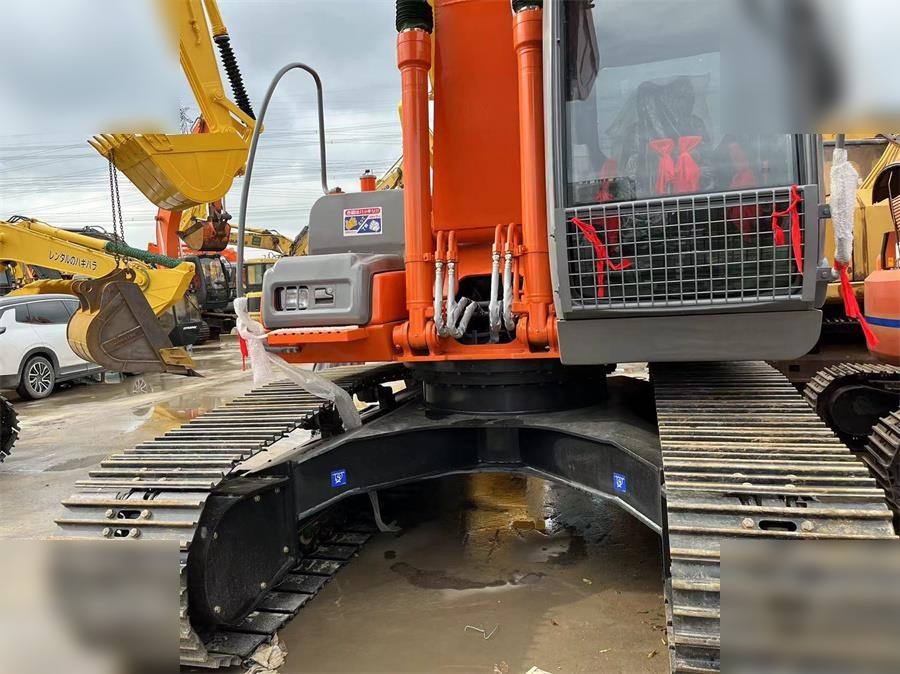 HITACHI ZX200 - Excavadora de cadenas: foto 3 HITACHI ZX200 - Excavadora de cadenas: foto 3