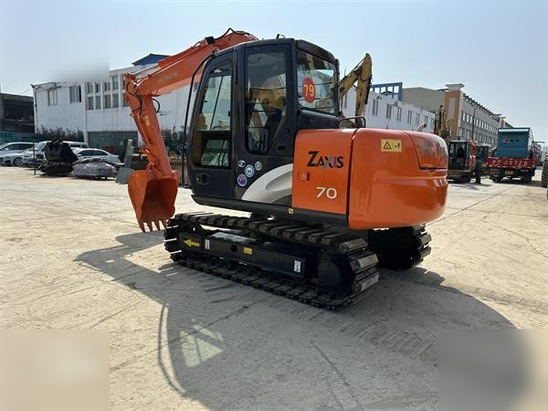 HITACHI ZX70 - Excavadora de cadenas: foto 4 HITACHI ZX70 - Excavadora de cadenas: foto 4