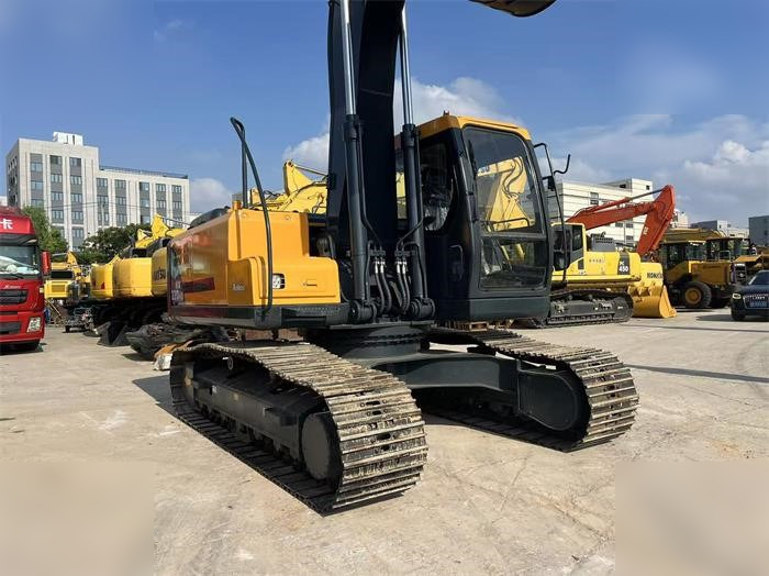 HYUNDAI HX220HD - Excavadora de cadenas: foto 3 HYUNDAI HX220HD - Excavadora de cadenas: foto 3