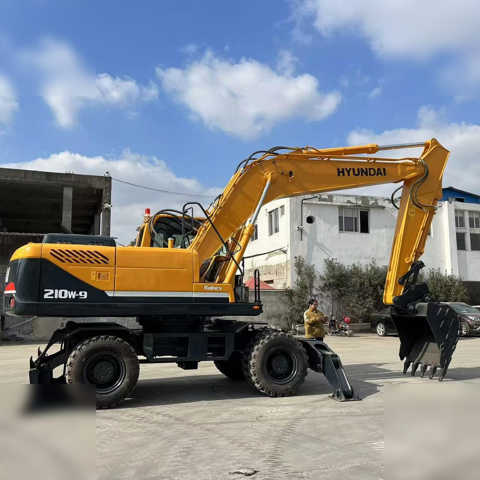 HYUNDAI ROBEX 210W-9 - Excavadora de ruedas: foto 3 HYUNDAI ROBEX 210W-9 - Excavadora de ruedas: foto 3