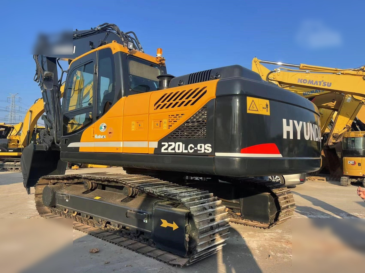 HYUNDAI ROBEX 220 LC-9S - Excavadora de cadenas: foto 3 HYUNDAI ROBEX 220 LC-9S - Excavadora de cadenas: foto 3