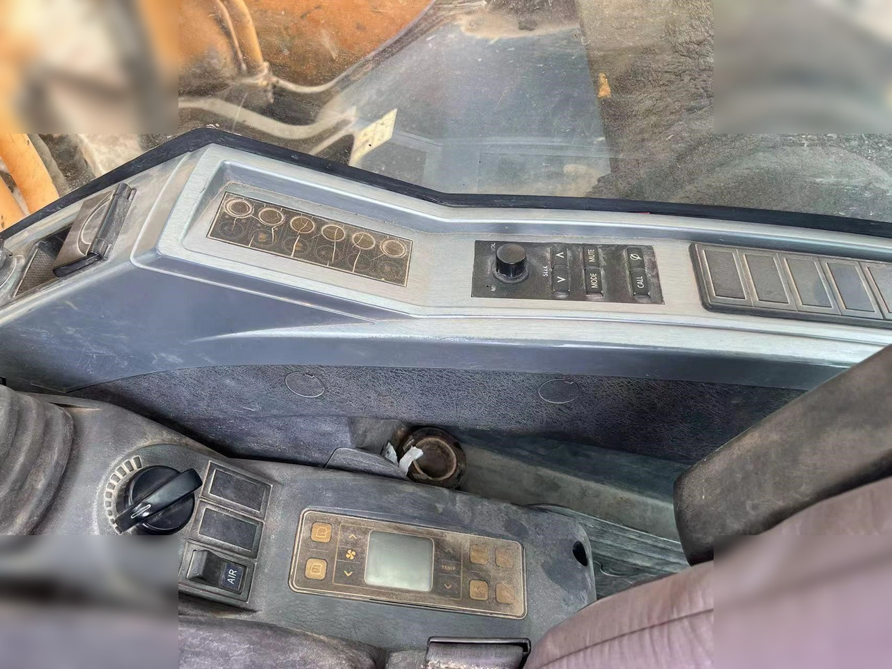 Leasing de HYUNDAI ROBEX 305 LC-9S HYUNDAI ROBEX 305 LC-9S: foto 9