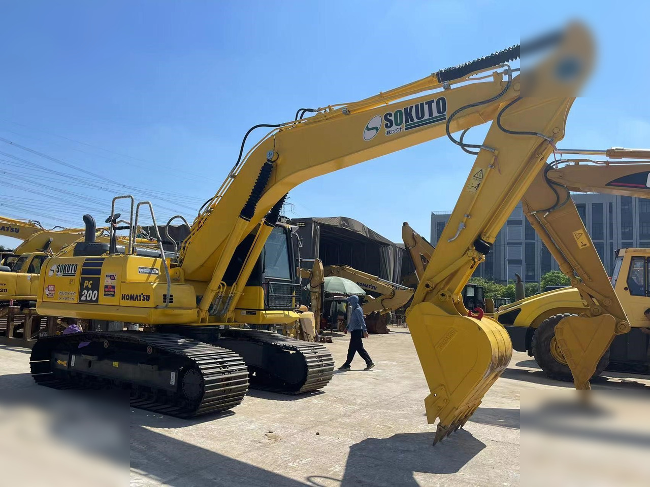 KOMATSU PC200-8 - Excavadora de cadenas: foto 5 KOMATSU PC200-8 - Excavadora de cadenas: foto 5
