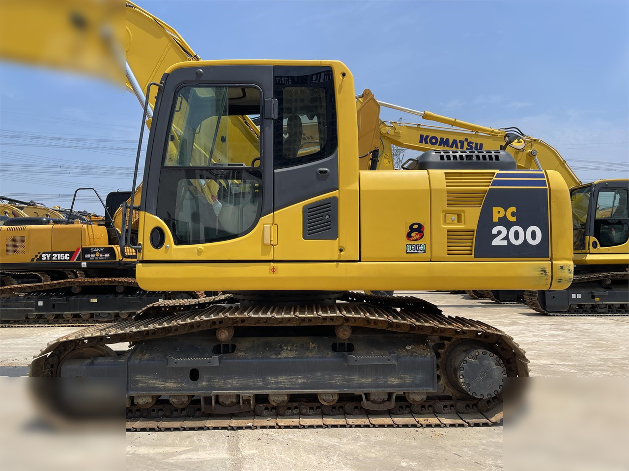 KOMATSU PC200-8 - Excavadora de cadenas: foto 1 KOMATSU PC200-8 - Excavadora de cadenas: foto 1