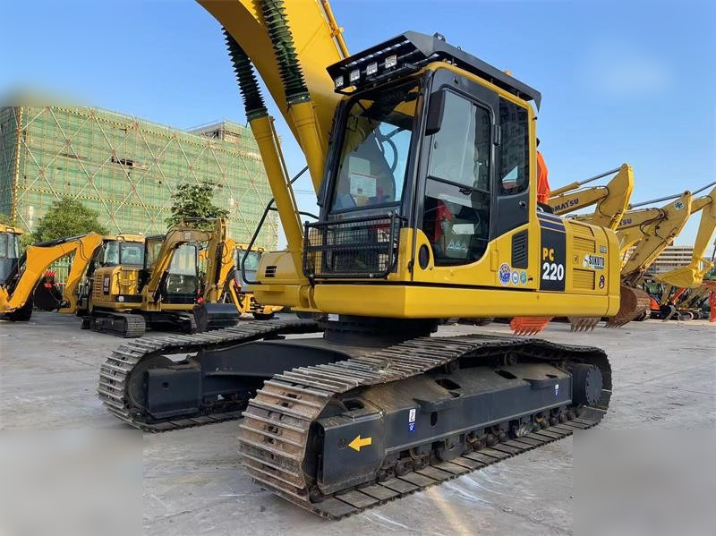 KOMATSU PC220-8 - Excavadora de cadenas: foto 5 KOMATSU PC220-8 - Excavadora de cadenas: foto 5