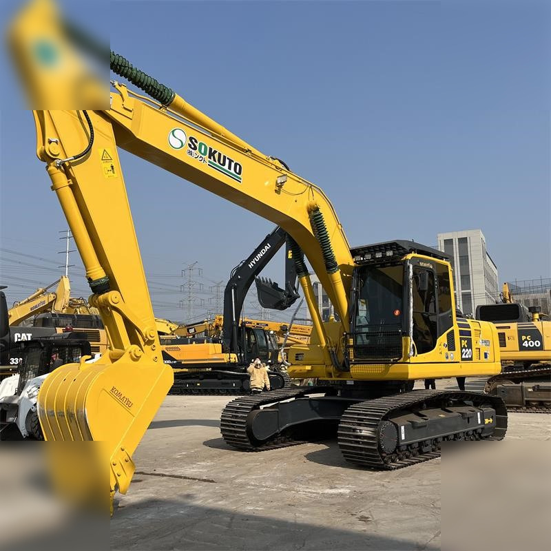 KOMATSU PC220-8 - Excavadora de cadenas: foto 3 KOMATSU PC220-8 - Excavadora de cadenas: foto 3