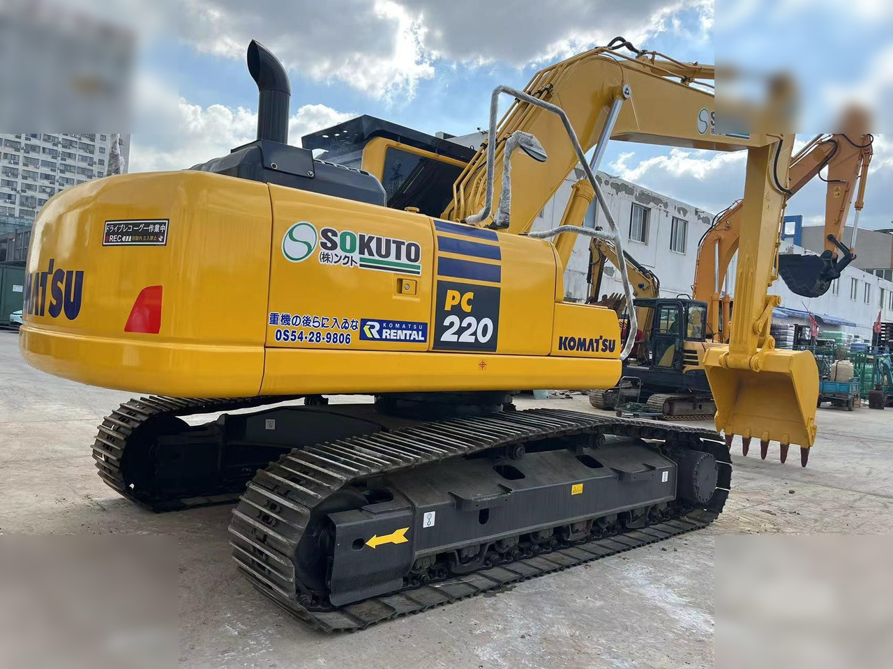 KOMATSU PC220-8 - Excavadora de cadenas: foto 5 KOMATSU PC220-8 - Excavadora de cadenas: foto 5