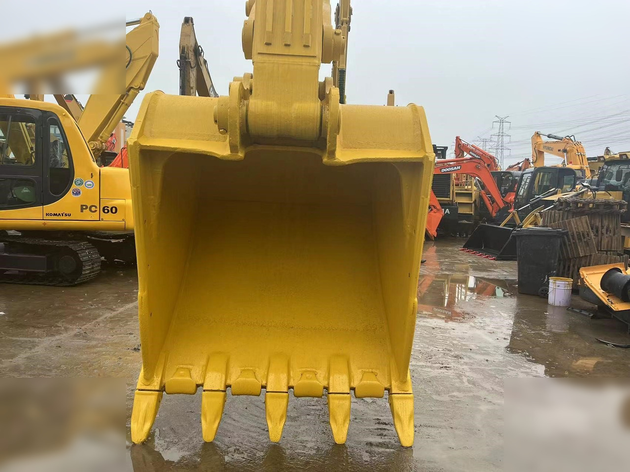 KOMATSU PC450-8 - Excavadora de cadenas: foto 4 KOMATSU PC450-8 - Excavadora de cadenas: foto 4