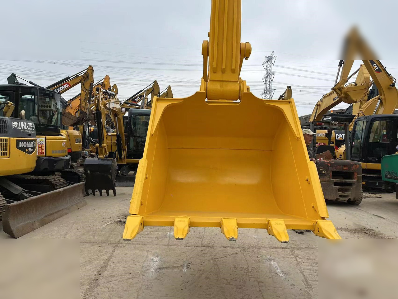 KOMATSU PC450-8 - Excavadora de cadenas: foto 4 KOMATSU PC450-8 - Excavadora de cadenas: foto 4