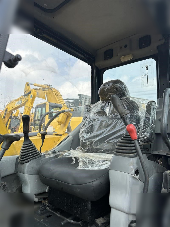 Excavadora de cadenas KOMATSU PC78US-6: foto 8