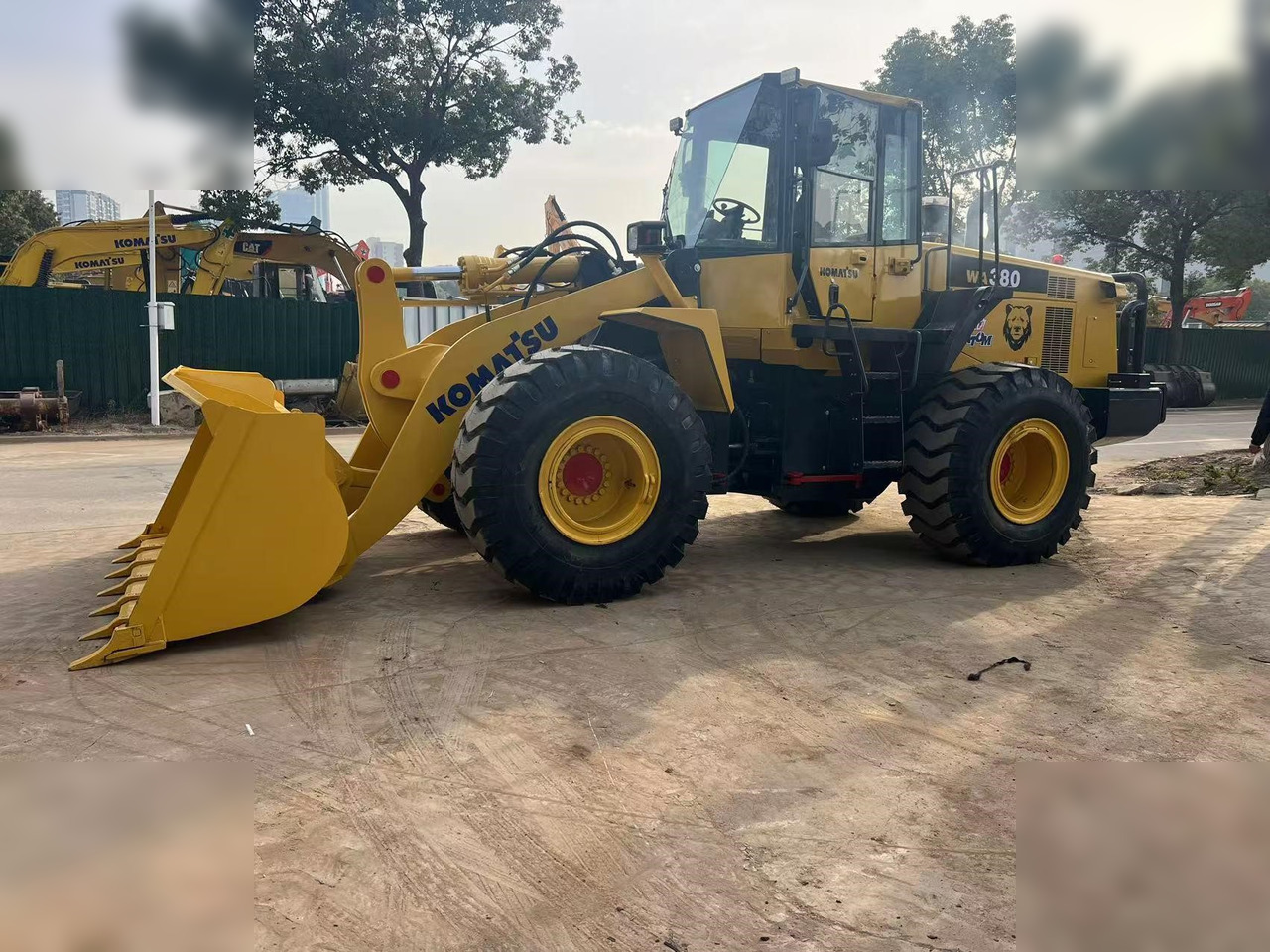 KOMATSU WA380-6 - Cargadora de ruedas: foto 2 KOMATSU WA380-6 - Cargadora de ruedas: foto 2