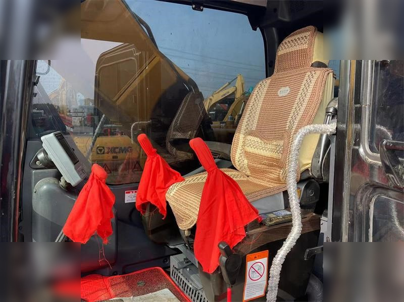 Excavadora de cadenas SANY SY215C: foto 9