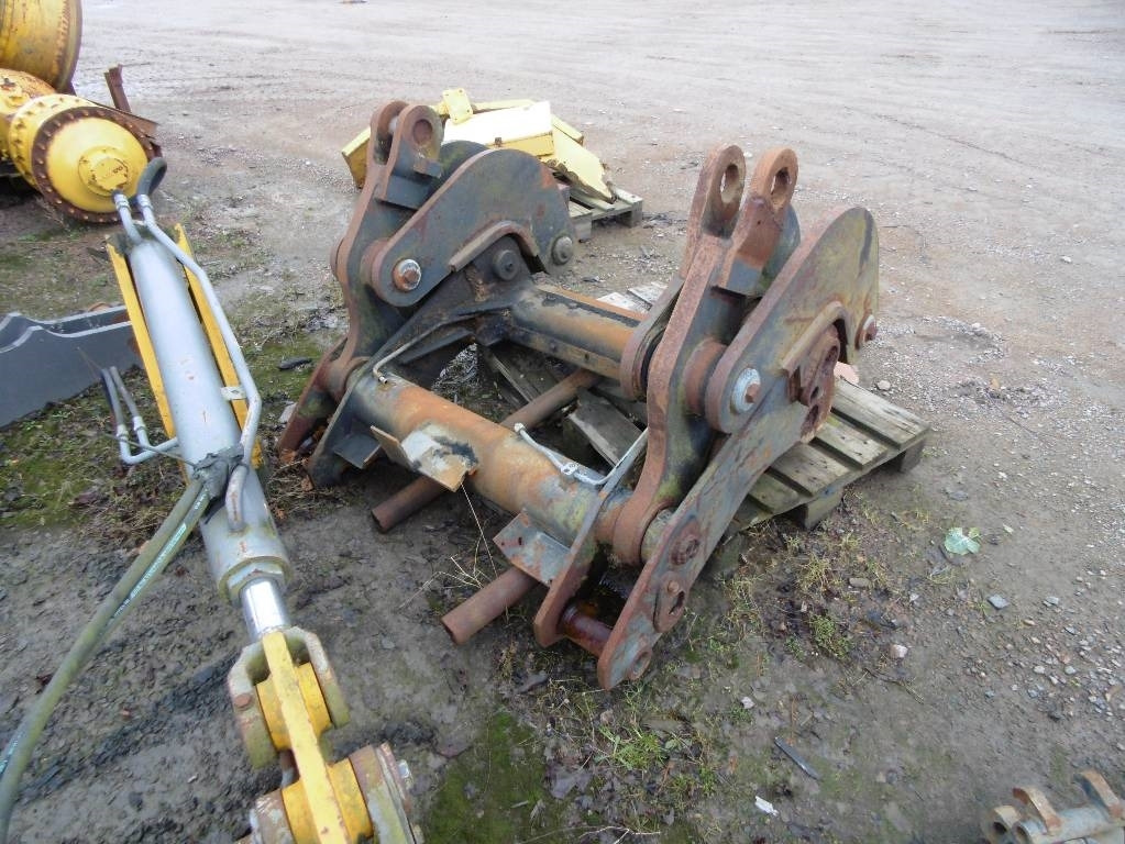 Redskapshållare Volvo L160 - Implemento para Maquinaria de construcción: foto 1 Redskapshållare Volvo L160 - Implemento para Maquinaria de construcción: foto 1