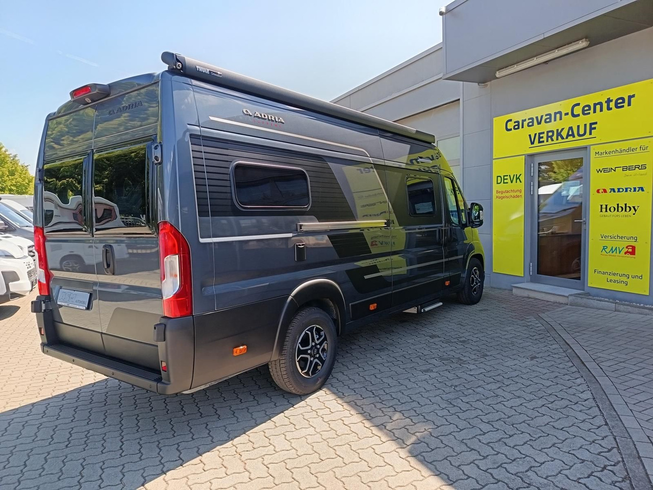 Adria Twin Edition 640 SGX Maxi 132kW*138L KÜHLSCHRANK - Cámper: foto 5 Adria Twin Edition 640 SGX Maxi 132kW*138L KÜHLSCHRANK - Cámper: foto 5