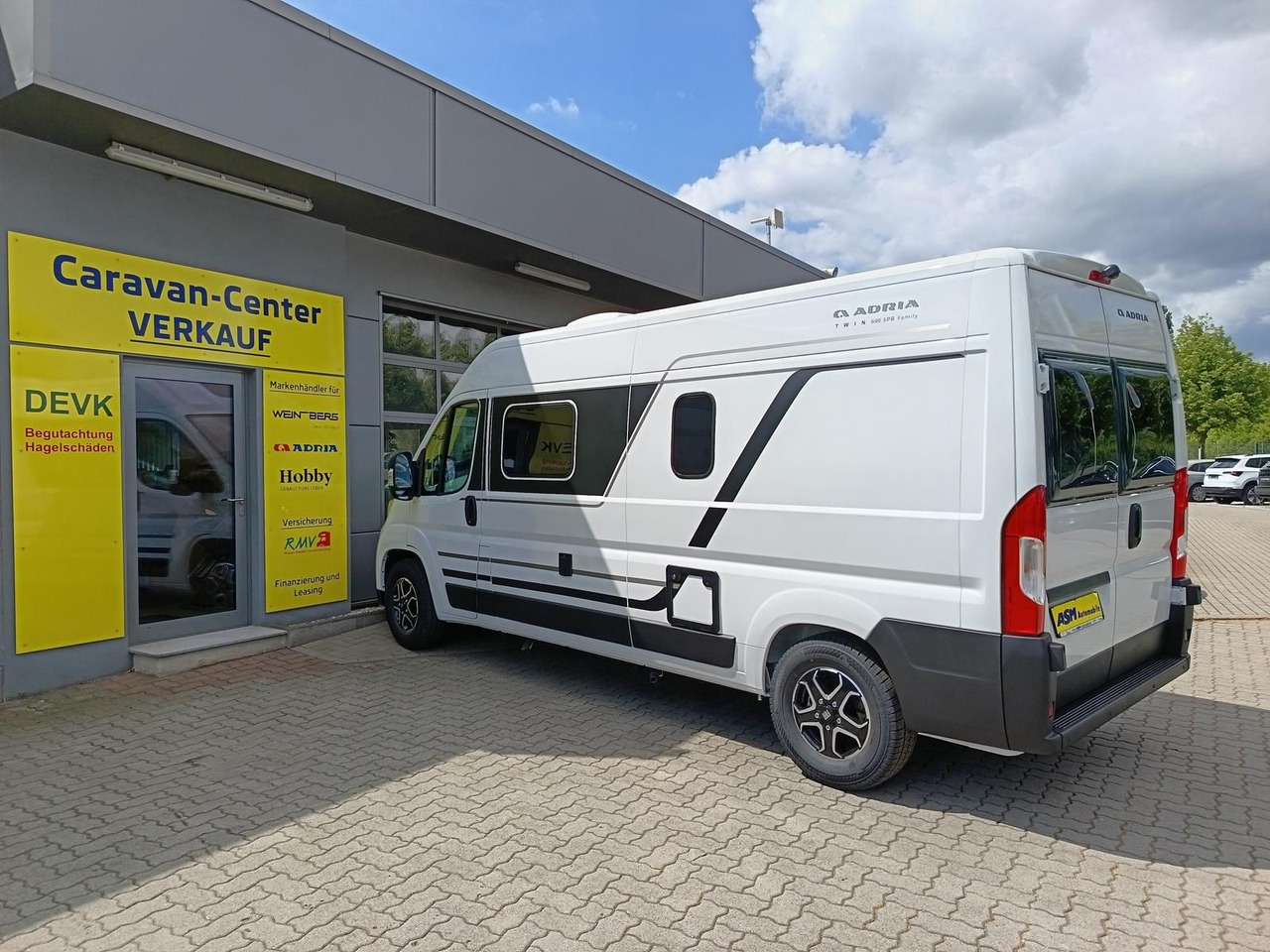 Adria Twin Twin 600 SPB Family*SAFETY*STYLE*DAB*SOFORT - Cámper: foto 4 Adria Twin Twin 600 SPB Family*SAFETY*STYLE*DAB*SOFORT - Cámper: foto 4