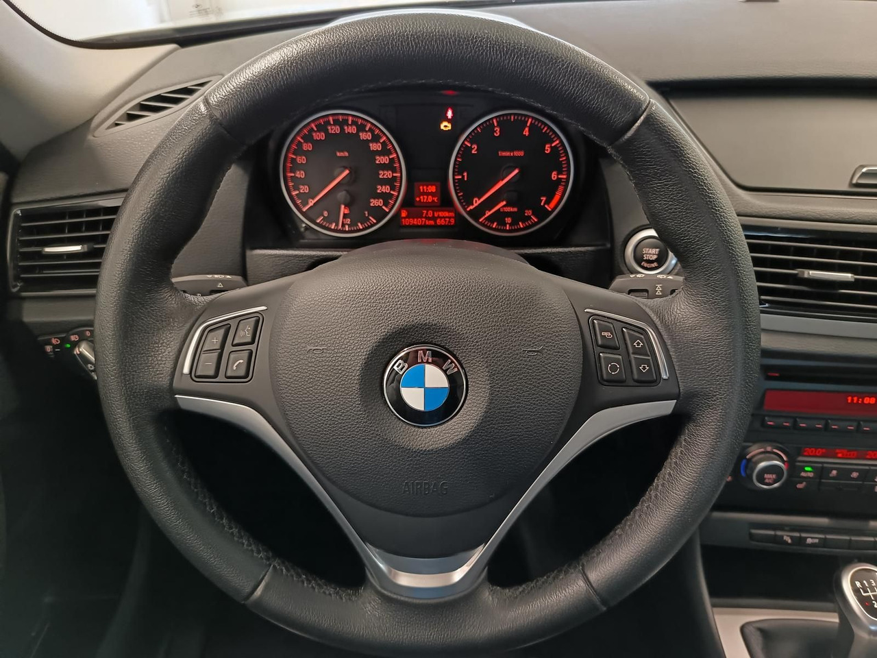 SUV/ Todoterreno BMW X1  sDrive 18i 110 kW*SITZHEIZUNG*KLIMAAUTOMATIK: foto 8