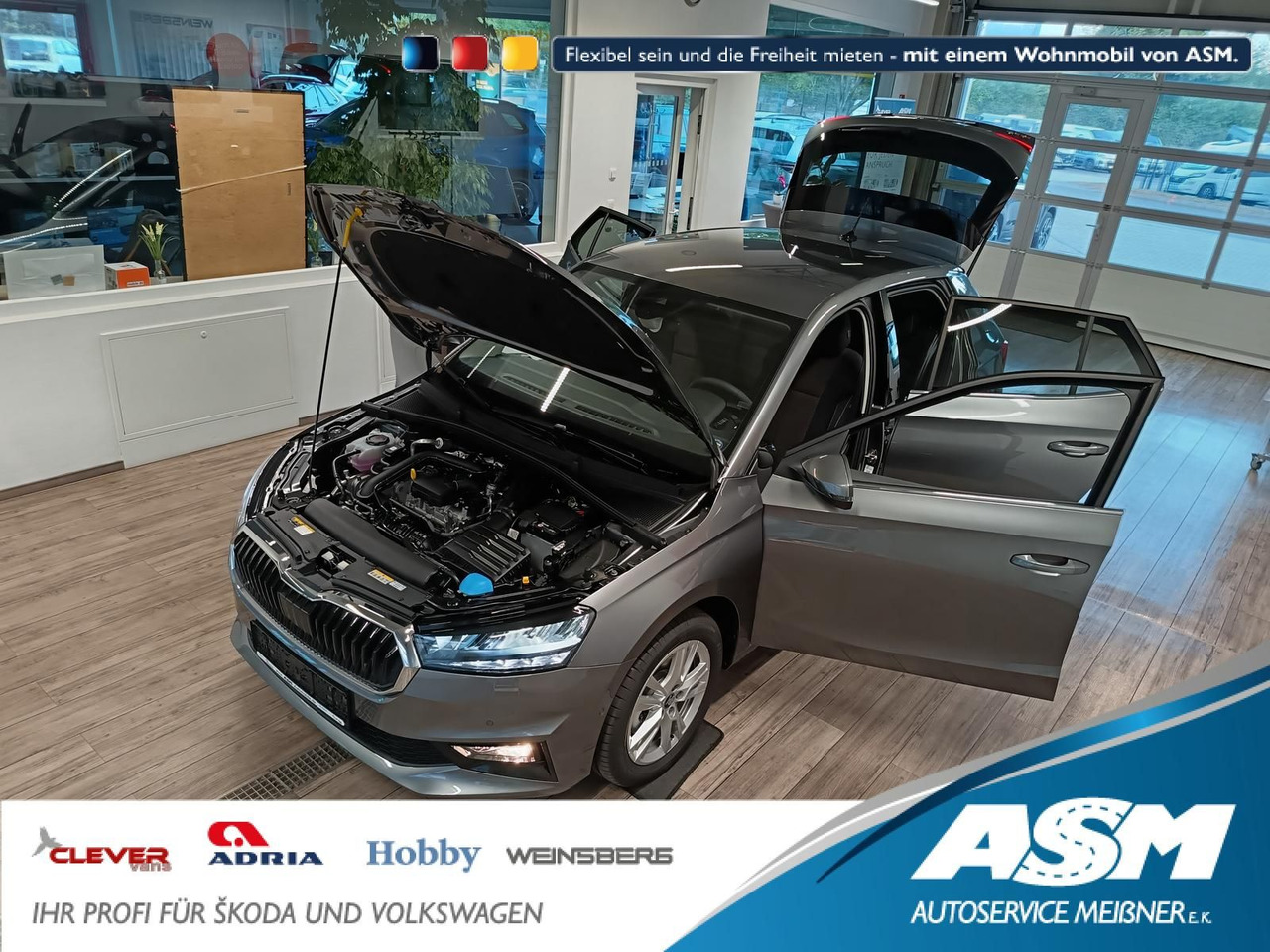 Skoda Fabia 30 Jahre DSG*VORBER.AHK*LED*R-KAM*TEMP*DAB - Sedan: foto 1 Skoda Fabia 30 Jahre DSG*VORBER.AHK*LED*R-KAM*TEMP*DAB - Sedan: foto 1