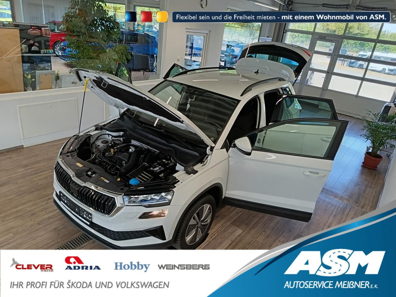 Skoda Karoq Style 1,5 TSI DSG*AHK*NAVI*LED*R-KAM*2xPDC - SUV/ Todoterreno: foto 1 Skoda Karoq Style 1,5 TSI DSG*AHK*NAVI*LED*R-KAM*2xPDC - SUV/ Todoterreno: foto 1