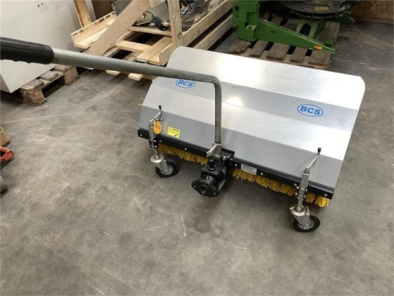 BCS 100 cm kraftig kost ø450 - Barredora cucharón: foto 3 BCS 100 cm kraftig kost ø450 - Barredora cucharón: foto 3