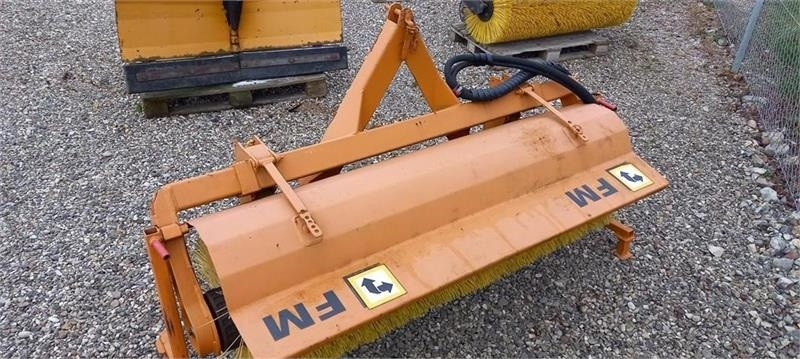 FM 180Cm Hydraulisk træk. - Barredora cucharón: foto 2 FM 180Cm Hydraulisk træk. - Barredora cucharón: foto 2