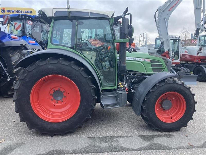 Fendt 211 Vario TMS - Tractor: foto 4 Fendt 211 Vario TMS - Tractor: foto 4