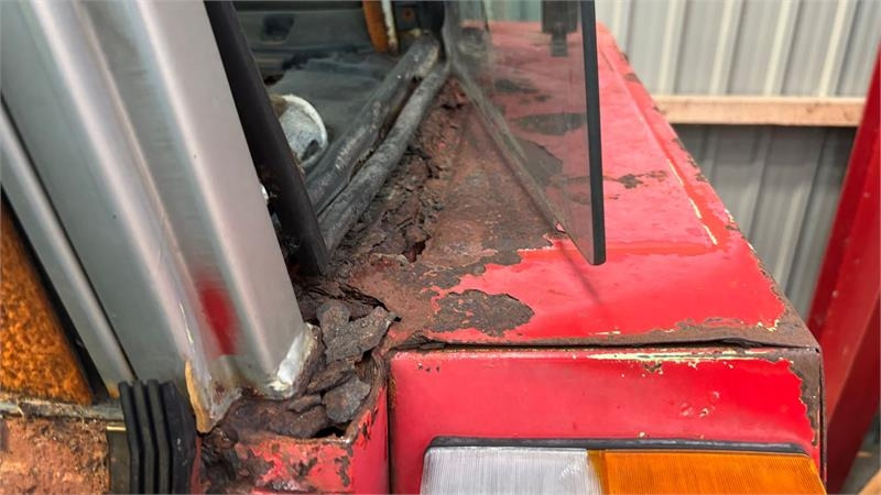 Massey Ferguson 699 - Tractor: foto 2 Massey Ferguson 699 - Tractor: foto 2