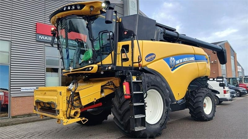 New Holland CX8.90 SLH  - Cosechadora de granos: foto 2 New Holland CX8.90 SLH  - Cosechadora de granos: foto 2