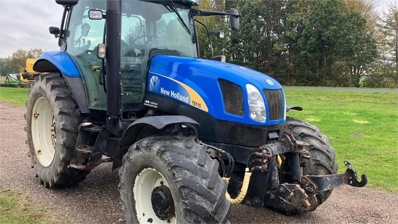 New Holland TS 115 A - Tractor: foto 2 New Holland TS 115 A - Tractor: foto 2