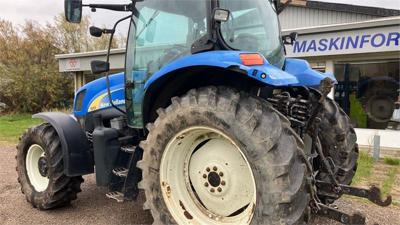 New Holland TS 115 A - Tractor: foto 3 New Holland TS 115 A - Tractor: foto 3